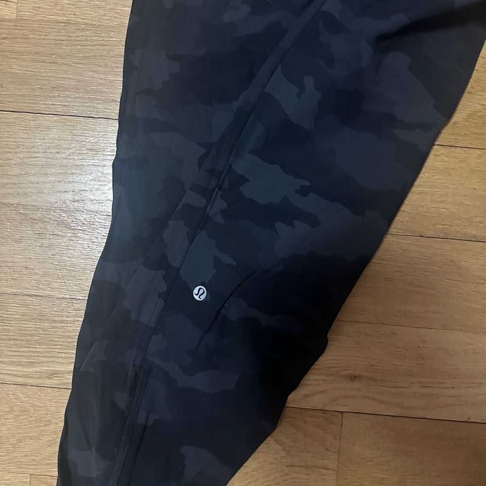 Lulu lemon camo joggers - size 6